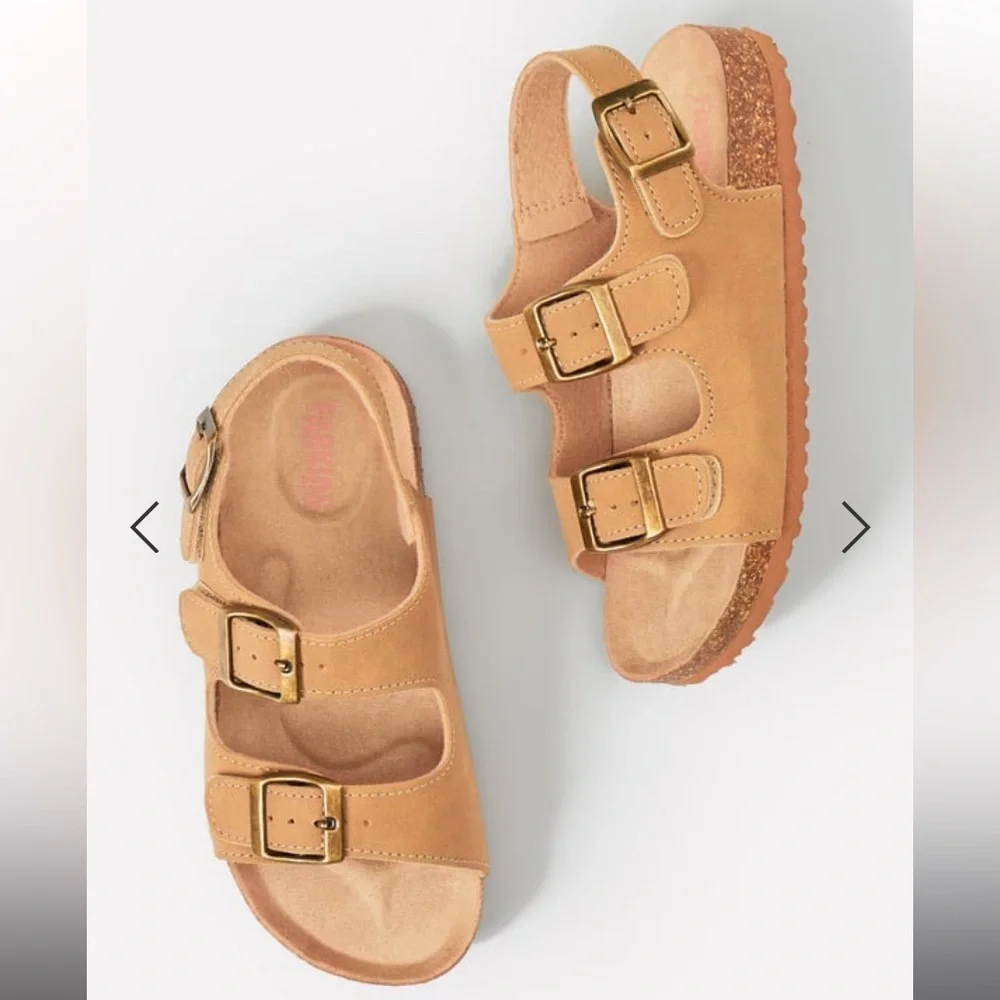 NWT FabKids Classic Cork Sole Buckle Sandal Tan‎ 10